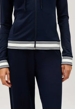 Hot Sports Jacket Women Sweaters And Cardigans